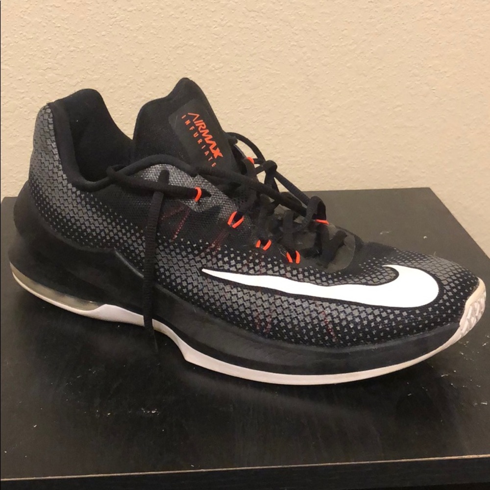 Nike Air Max Infuriate - Picture 2 of 8